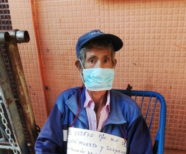 HOY / Don José del Rosario Bernal, de 80 años de edad, hace 13 meses lucha para recuperar su pensión de la tercera edad
