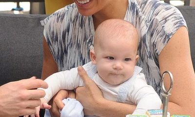 «Happy New Year», repite Archie, el hijo de Megan y Harry