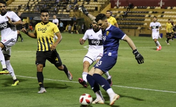 HOY / El arquero menos vencido contra el ataque más goleador