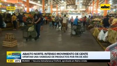 Intenso movimiento en el Abasto Norte con ofertas de frutas para el clericó y verduras para las ensaladas - Nacionales - ABC Color