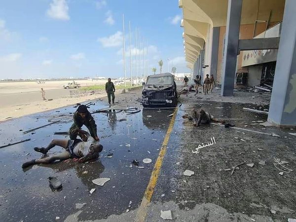 Reportan fuerte explosión en el aeropuerto internacional de Yemen | OnLivePy