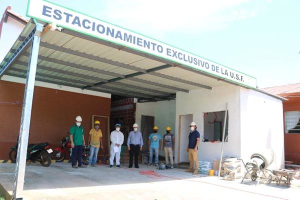 INTENDENTE GURA VISITÓ OBRAS PARA EL LABORATORIO DE LA USF CENTRO.
