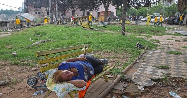 La Nación / Chacariteña afectada por incendio: “Queremos que el presidente nos dé una casa digna, pero acá cerca”