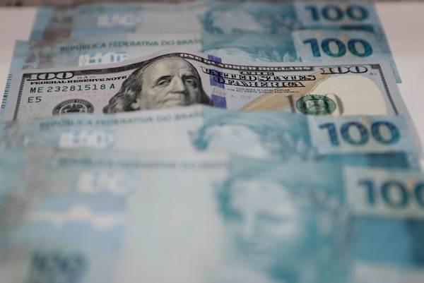 El dólar se apreció 29% en Brasil en 2020 y dejó al real entre las peores monedas - MarketData