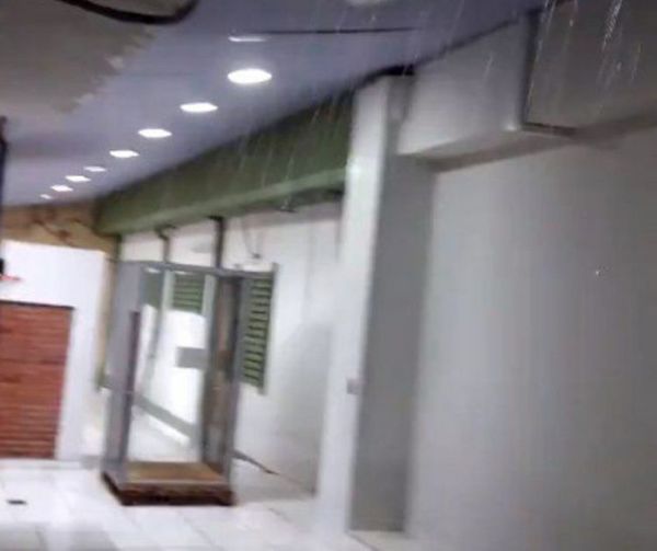 Nuevo edificio del Hospital Regional de Encarnación se inundó tras lluvia