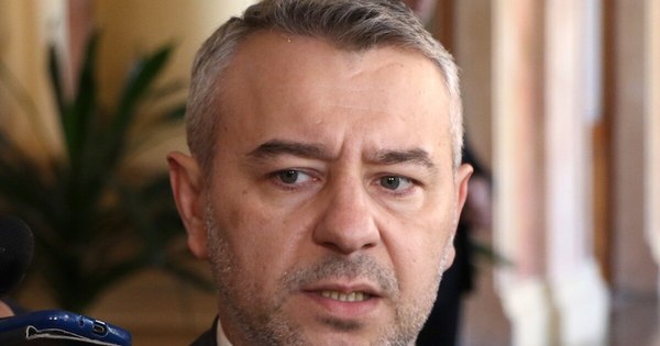 La Nación / Vacunas antiCOVID: “El propio presidente está realizando las gestiones”, afirman