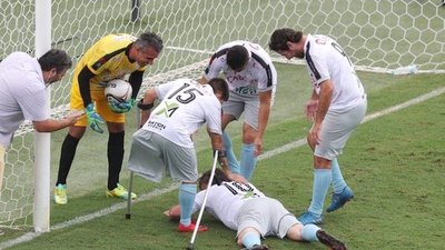 Crónica / Blooper de Bolsonaro tras convertir un gol