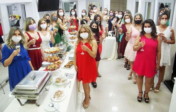 15 años de Ina Style Peluquería - Empresariales - ABC Color