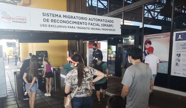 Más de 600 personas ya utilizaron el sistema de reconocimiento facial en el Puente de la Amistad | .::Agencia IP::.