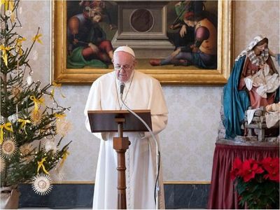 El Papa no presidirá la misa de fin de año por una "dolorosa ciática"