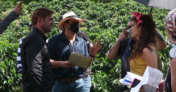 La Nación / El regreso de los besos a la TV: un culebrón en medio de la pandemia