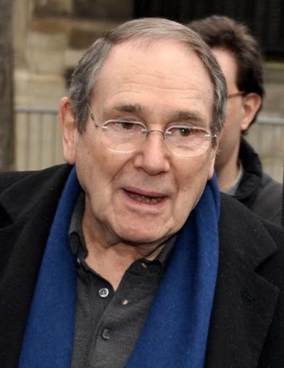 Fallece a los 93 años Robert Hossein, famoso actor y director de teatro y cine francés