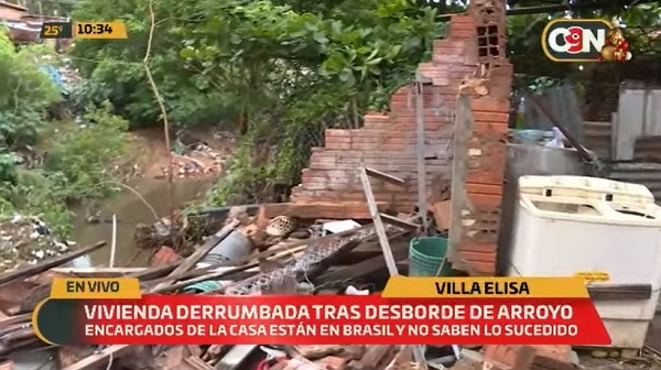 Vivienda se derrumba en Villa Elisa a causa de temporal