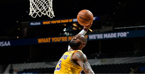 LeBron James: Partido 1.000, cumpleaños 36 y triunfo ante Spurs