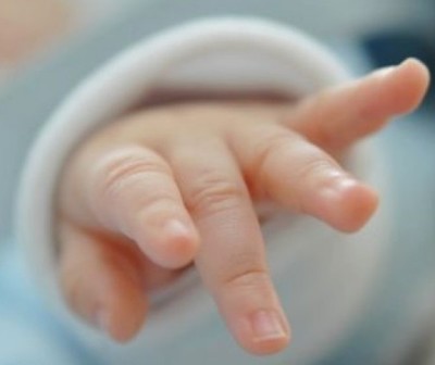 Recién nacido necesita con urgencia lugar en UTI
