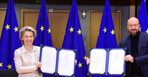 La Nación / El Brexit se completa en un día histórico para Europa