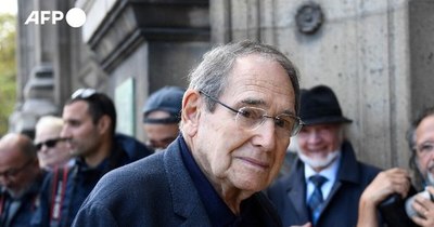 La Nación / Muere la leyenda del teatro francés Robert Hossein a los 93 años