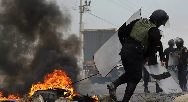 Tres muertos y una decena de heridos durante una protesta campesina en Perú - ADN Digital