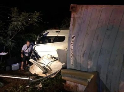 Impactante accidente de tránsito en CDE deja tres heridos | Noticias Paraguay