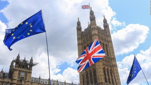 HOY / El Reino Unido corta definitivamente sus lazos con la Unión Europea