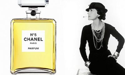 La historia detrás de Chanel N° 5, el icónico perfume que cumple 100 años
