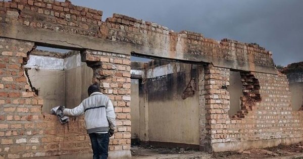 La Nación / Al menos 25 muertos en un sangriento ataque en RDCongo