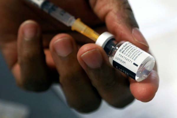 La OMS autorizó el uso de emergencia de la vacuna de Pfizer - BioNTech en todo el mundo » Ñanduti