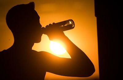Recomiendan a personas recién recuperadas de covid-19 no ingerir alcohol - Nacionales - ABC Color