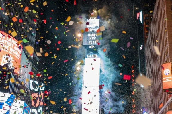 El mundo celebró discretamente al 2021 a la sombra de la pandemia
