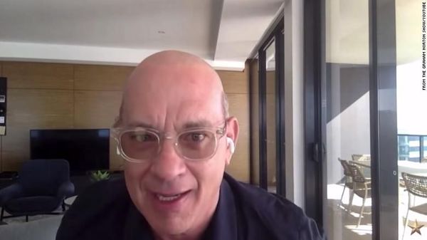 Tom Hanks odia su nuevo peinado para una película