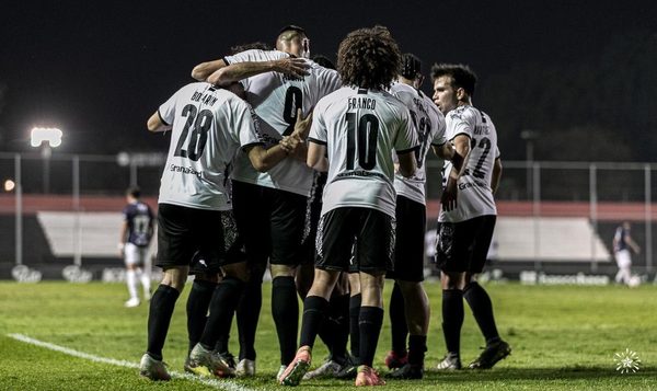 Regalo de año nuevo: Libertad confirma la continuidad de su mejor jugador