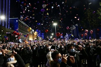 Wuhan, epicentro del COVID-19 recibió el 2021 con fiestas multitudinarias - Megacadena — Últimas Noticias de Paraguay