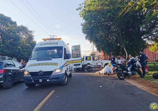 Motociclistas sufren accidente en Luque •