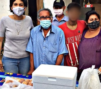 Crónica / El “abuelo de las redes” tuvo tu cena de fin de año