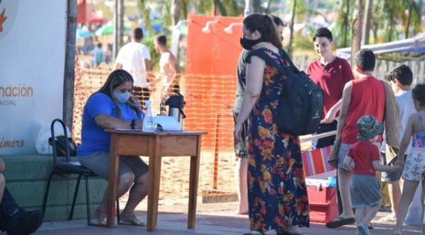 Con protocolo, Encarnación abrió sus playas pese a decreto