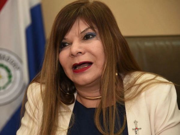 Hospital Nacional de Itauguá tuvo como primera paciente de terapia a su directora