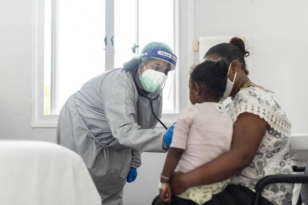 La OMS homologó la vacuna Pfizer-BioNTech