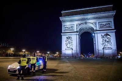 Un toque de queda reforzado para 6 millones de franceses desde el sábado - Mundo - ABC Color