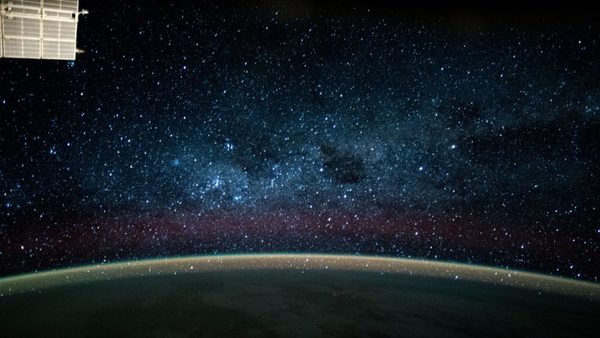 Detectan casi 600 estrellas de alta velocidad en la Vía Láctea | OnLivePy