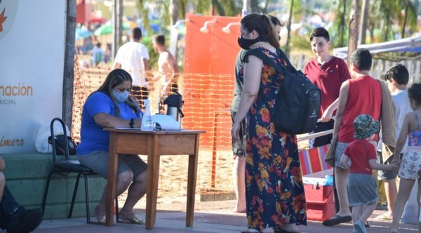 Con protocolo, Encarnación abrió sus playas pese a decreto