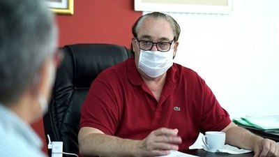Crónica / (VIDEO) Gobernador de Alto Paraná no tiene covid ra´e