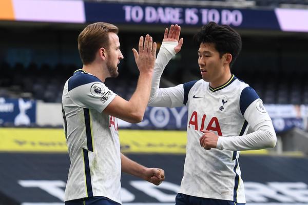 Tottenham gana y se pone a 4 puntos de la cima