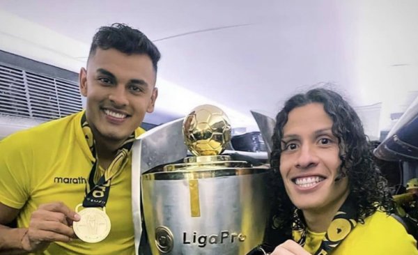 HOY / Dos paraguayos se destacan en el campeón Barcelona de Guayaquil