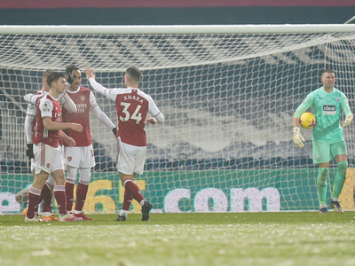 Arsenal golea al West Brom confirmando su buen momento