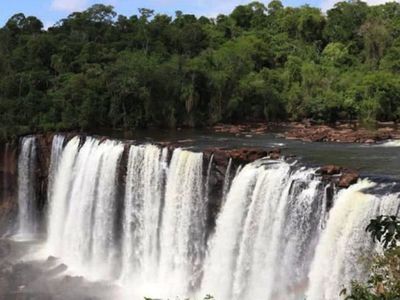 Salto  Ñacunday, belleza aislada