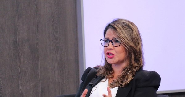 La Nación / “Debemos desarrollar una gestión penitenciaria enfocada en mujeres”