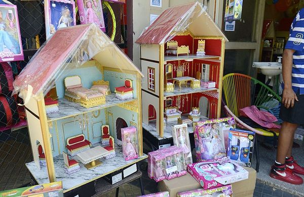 Zona de Mercado 4 espera a Reyes con fiesta de juguetes - Nacionales - ABC Color