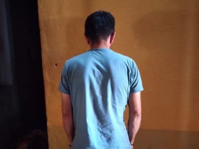 Encaró a su sombrero y le mató de una puñalada