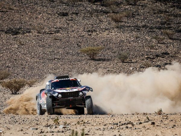 Carlos Sainz, último campeón y primer líder