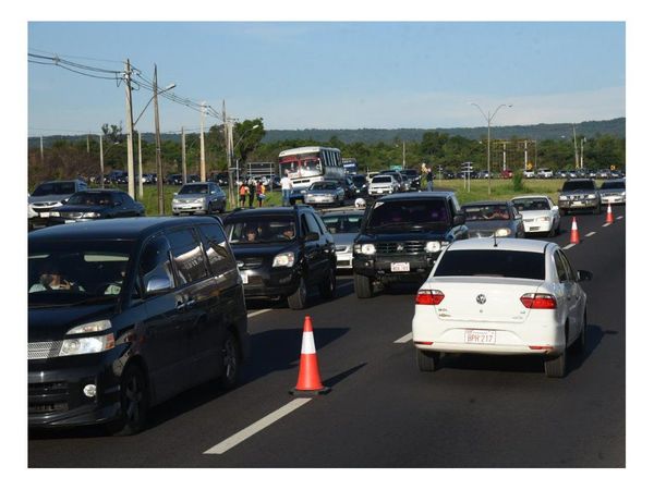 Masivo retorno en las rutas, pero "sin inconvenientes", reporta la Patrulla Caminera